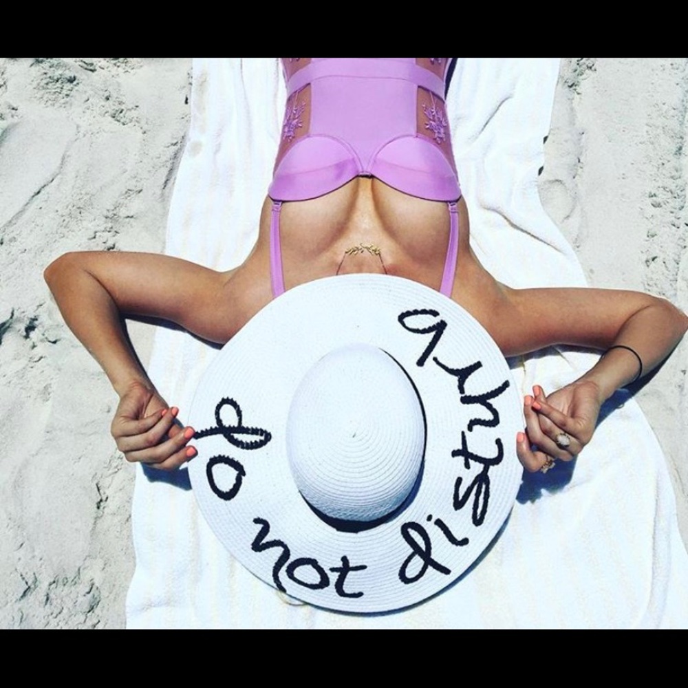 “Do Not Disturb” Sun Hat